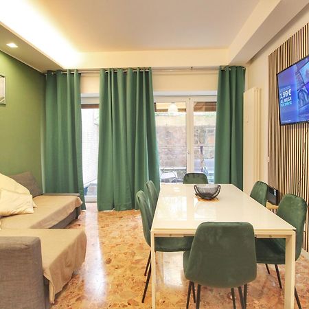 Delicious 2 Bed Room Apartment And Garden By Yh Rome Exterior photo