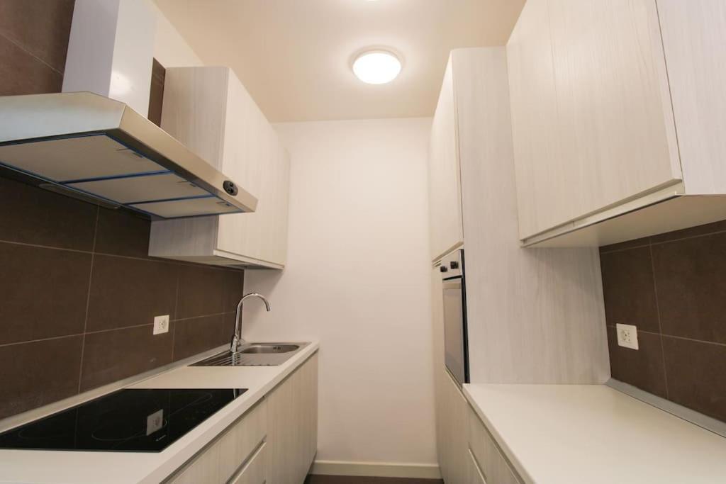 Delicious 2 Bed Room Apartment And Garden By Yh Rome Exterior photo